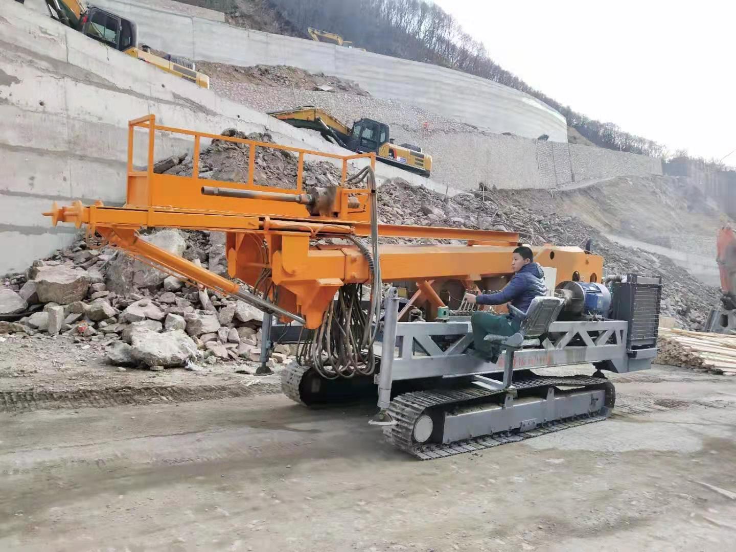 甘肅水利溝渠鉆孔打樁機 建筑工程爆破光伏打樁機