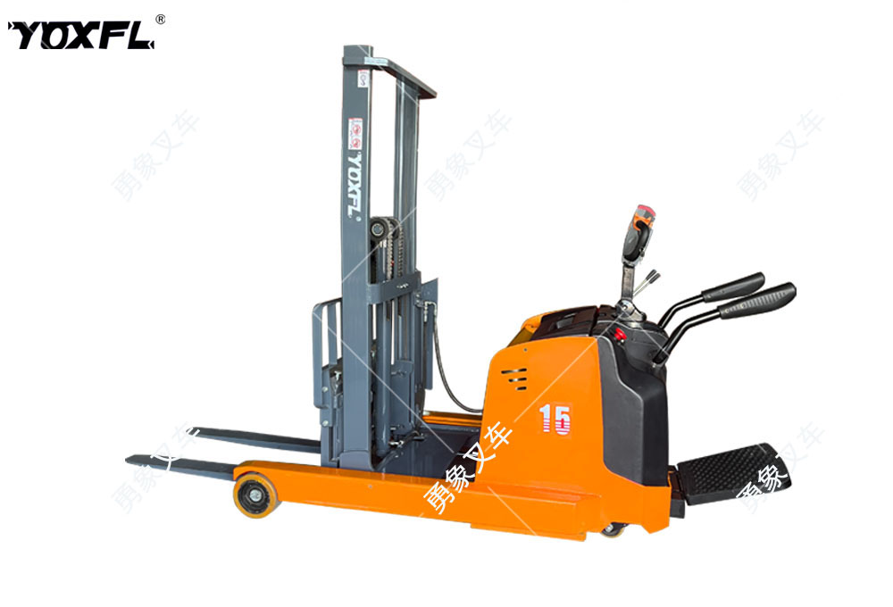 YOXFL勇象1.5噸CQDS15電動(dòng)前移式叉車(chē)