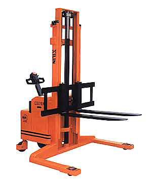 CDD系列1.5噸全自動(dòng)堆高機(jī) CDD15K