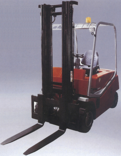 瑞典比特(BT)3噸四輪電動(dòng)平衡重叉車(chē) CBE30L