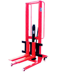 寧波耐安1.5噸手動(dòng)推高機(jī) SYC1500