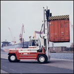 瑞典斯維叉車(chē)(SVETRUCK)18噸重箱內(nèi)燃集裝箱平衡重叉車(chē) 18120-36