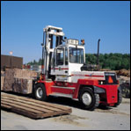瑞典斯維叉車(chē)(SVETRUCK)15噸用于叉建材的叉車(chē) 15120-35