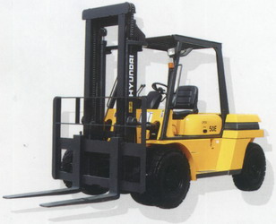 現(xiàn)代平衡重式柴油叉車(chē) CPCD50E