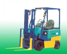 小松柴油平衡重叉車(chē)  