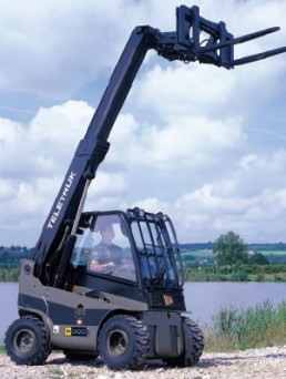 英國(guó)JCB叉車TLT30M 4x4柴油伸縮臂叉車 TLT30M 4x4