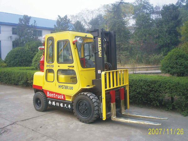 衡陽奔騰:海斯特防爆叉車 BT-HST30FB
