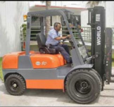 美國(guó)世圍(WORLDWIDE)WFG/D—4,000 -   5,000內(nèi)燃平衡重叉車 WFG/D—4,000 -   5,000# CAPACITY