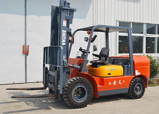 供應(yīng)4噸叉車(chē) CPC40