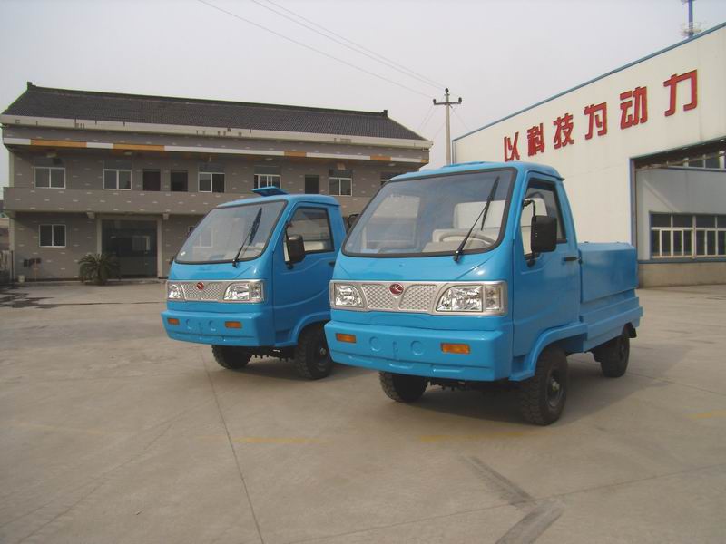 華宇：標準駕駛室電動牽引車 QSD型