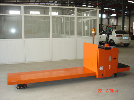 德銳泰揚(yáng):4噸加長搬運(yùn)車