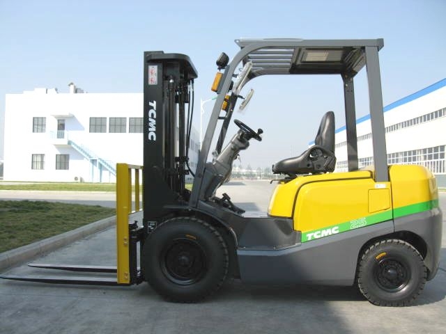 TCMC系列2-3噸平衡重式內(nèi)燃叉車(chē) FD20T3CS/FD30T3CS