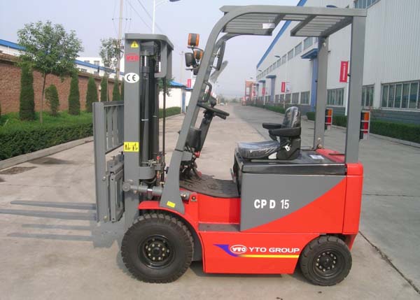 洛陽(yáng)一拖蓄電池叉車(chē)CPD15 CPD15