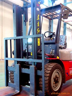 廠家直銷合力杭叉東方紅1-4T叉車門架加長門架內(nèi)燃叉車電動(dòng)叉車